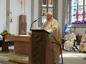 Feierlicher Gründungsgottesdienst der Pfarrei St. Heimerad (Foto: Karl-Franz Thiede)